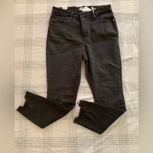 Good American good legs crop